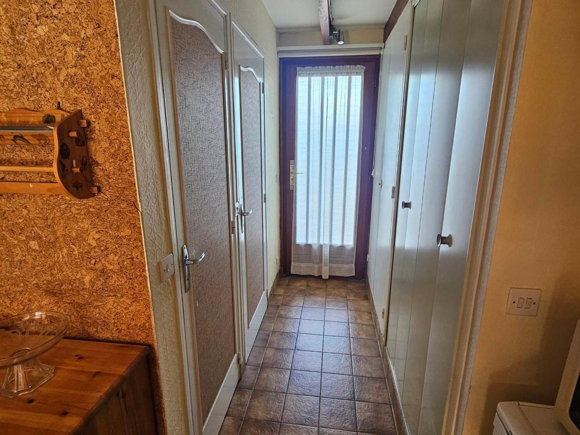 4 Pers A Avec Balcon Et Parking Proche Du Chay - Fr-1-550-89 Appartement